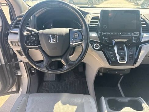 Used 2018 Honda Odyssey Elite image 17