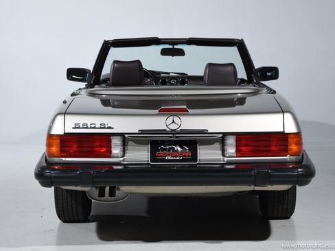 Used 1988 Mercedes-Benz 560 SL image 8