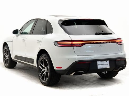New 2025 Porsche Macan image 3