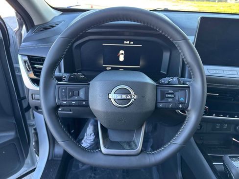 Used 2026 Nissan Rogue SL image 21