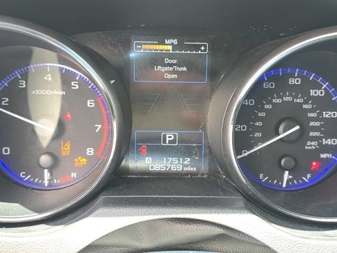 Used 2015 Subaru Outback 2.5i Limited AWD/4WD image 7