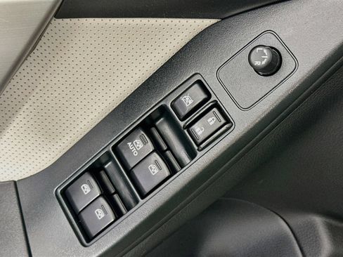 Used 2015 Subaru Forester 2.5i Touring w/ Popular Package #1 AWD/4WD image 17