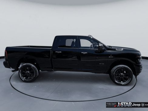 New 2026 RAM 2500 Big Horn AWD/4WD image 4