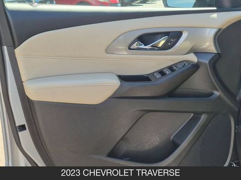 Used 2023 Chevrolet Traverse LS AWD/4WD image 11