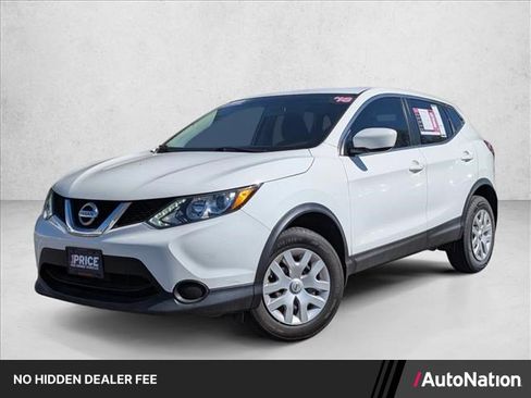 Used 2018 Nissan Rogue Sport S FWD image 1