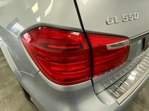 Used 2015 Mercedes-Benz GL 550 4MATIC image 14