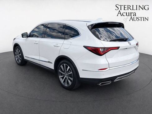 Used 2023 Acura MDX SH-AWD image 3