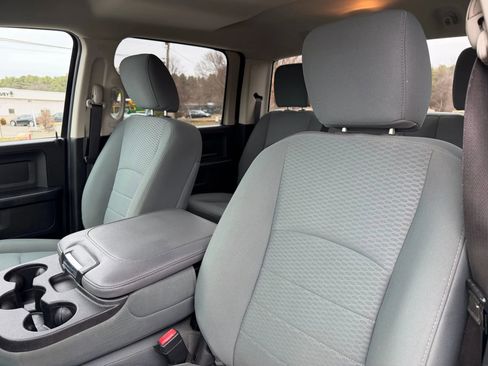 Used 2017 RAM 1500 Express image 14