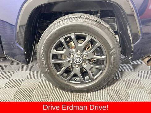 Used 2022 Toyota Tundra Platinum w/ Advanced Package RWD image 4