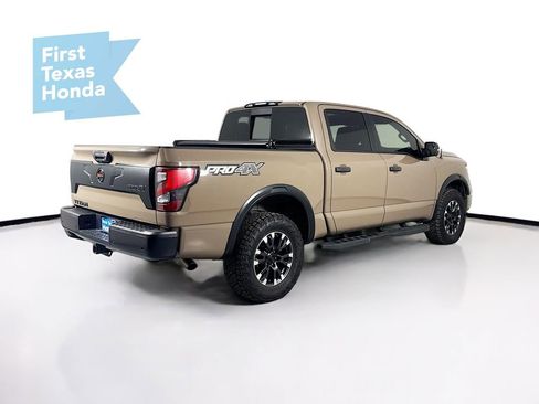 Used 2021 Nissan Titan PRO-4X w/ Pro-4x Convenience Package image 7