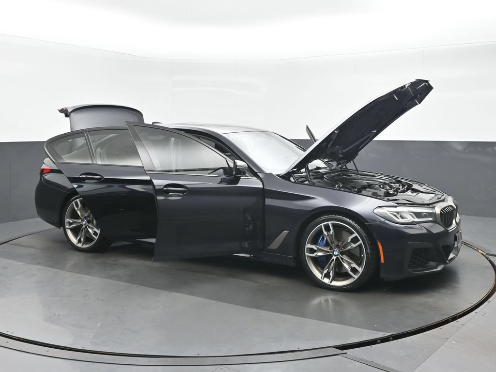Used 2021 BMW M550i xDrive w/ Premium Package AWD/4WD image 43