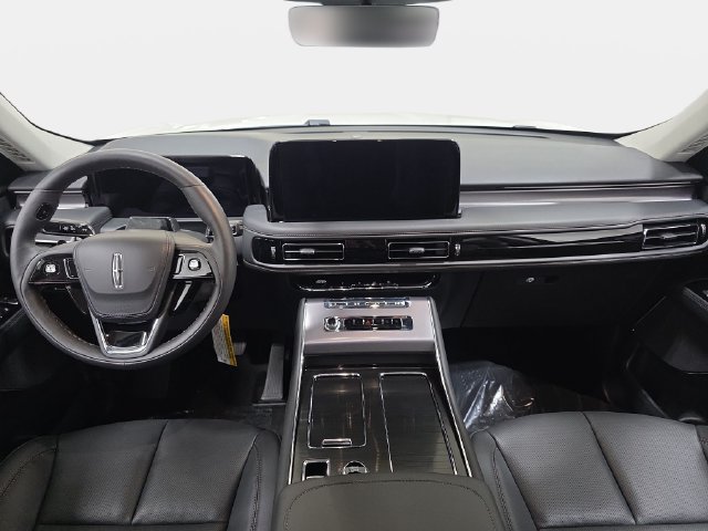 New 2027 Lincoln Aviator AWD image 9