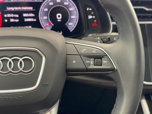 Used 2023 Audi Q7 3.0T Premium Plus w/ Premium Plus Package AWD/4WD image 19