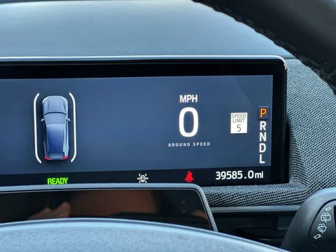 Used 2023 Ford Mustang Mach-E Premium AWD/4WD image 31