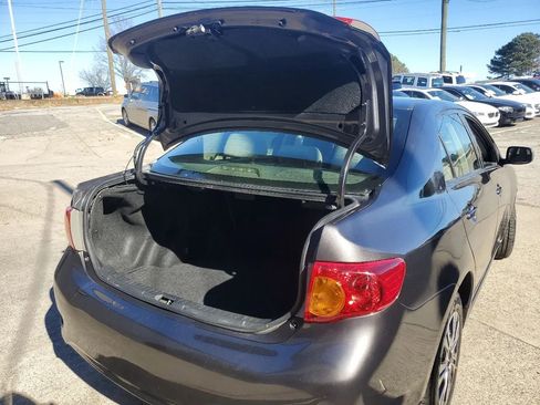 Used 2010 Toyota Corolla LE image 40