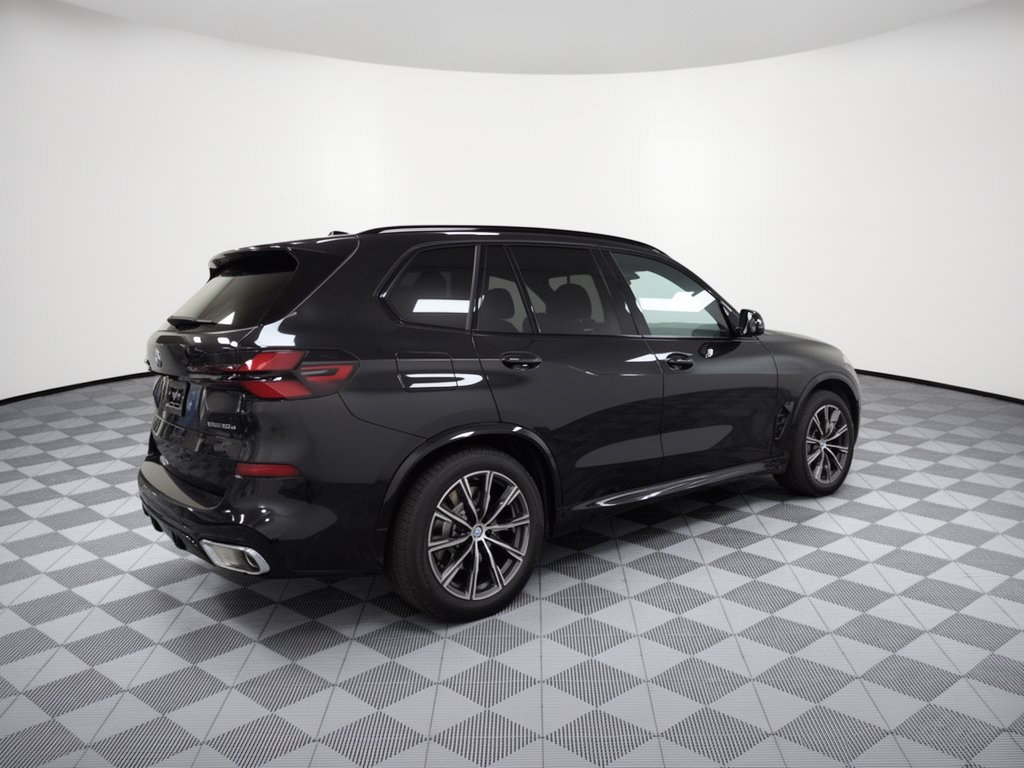 Used 2026 BMW X5 xDrive50e w/ M Sport Package AWD/4WD image 9