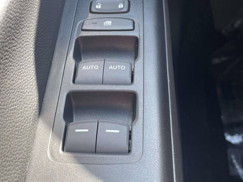 Used 2025 Honda CR-V Sport image 28