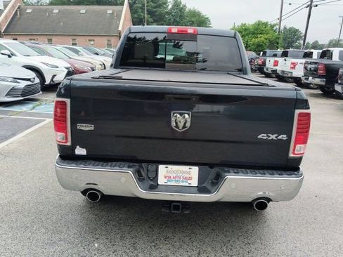 Used 2018 RAM 1500 Laramie w/ Convenience Group AWD/4WD image 4