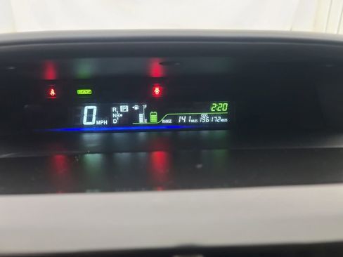 Used 2012 Toyota Prius V Five image 25