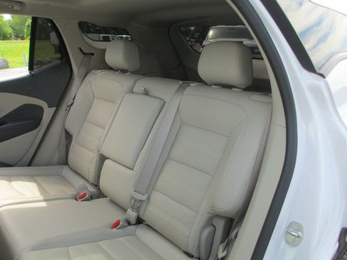 Used 2024 GMC Terrain Denali w/ Denali Premium Package AWD/4WD image 23