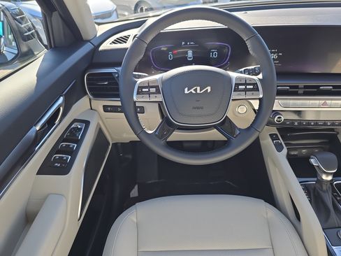 New 2025 Kia Telluride S image 16