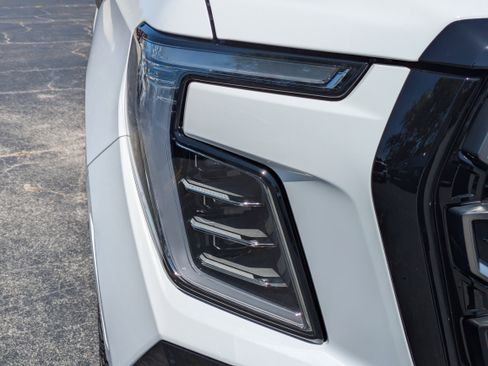 New 2026 GMC Yukon AT4 Ultimate AWD/4WD image 10