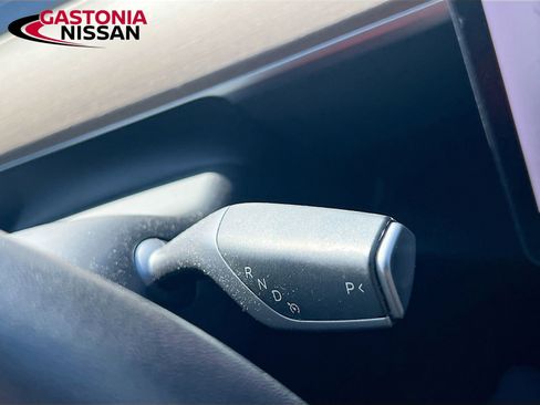 Used 2020 Tesla Model Y Long Range image 22