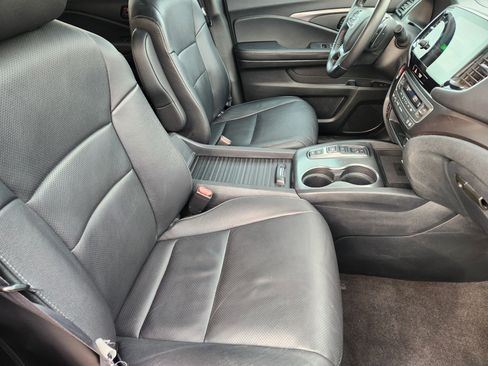 Certified 2023 Honda Passport EX-L image 14