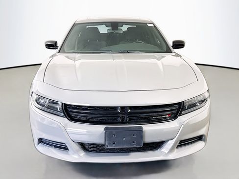 Used 2023 Dodge Charger SXT image 2