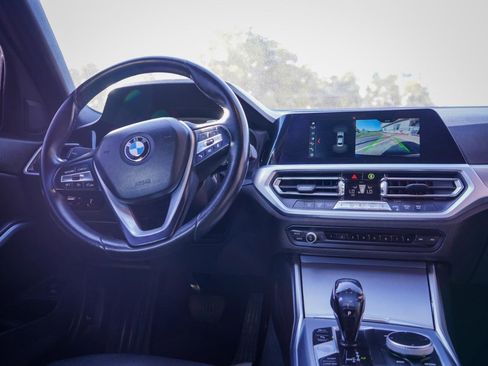 Used 2019 BMW 330i Sedan w/ Driving Assistance Package image 10