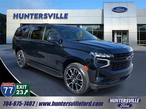 Used 2023 Chevrolet Suburban RST w/ Sport Performance Package image 1