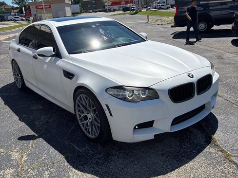 Used 2013 BMW M5 RWD image 4