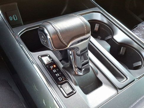 Used 2022 Ford F150 XLT w/ Equipment Group 302A High image 16