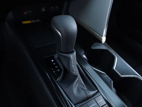 New 2026 Toyota Camry SE image 7