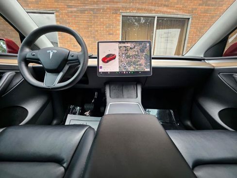 Used 2022 Tesla Model Y Long Range AWD/4WD image 40