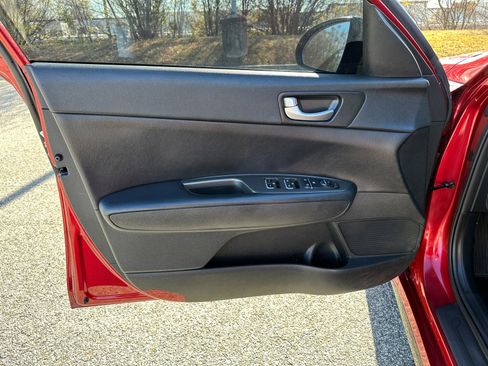 Used 2020 Kia Optima SE image 10