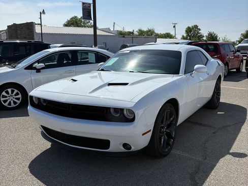 Used 2023 Dodge Challenger SXT w/ Blacktop Package image 16