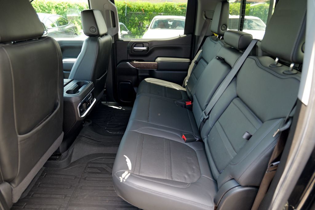 Used 2020 GMC Sierra 1500 Denali w/ Denali Ultimate Package AWD/4WD image 30