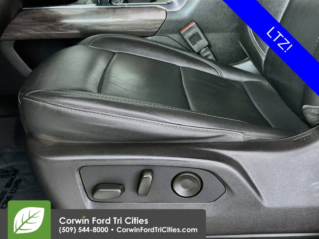 Used 2024 Chevrolet Silverado 1500 LTZ w/ LTZ Convenience Package II AWD/4WD image 23