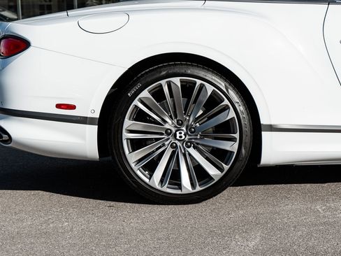 Used 2024 Bentley Continental GT Speed image 15