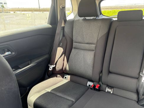 Used 2025 Nissan Rogue SV FWD image 41
