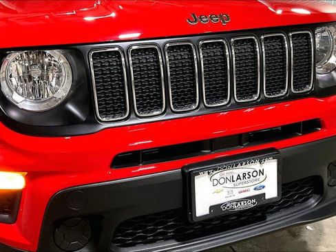 Used 2020 Jeep Renegade Sport w/ Sport Appearance Group AWD/4WD image 10