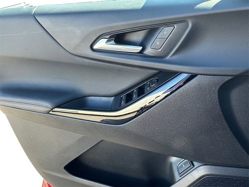 New 2026 Chevrolet Equinox LT w/ Convenience Package II image 11