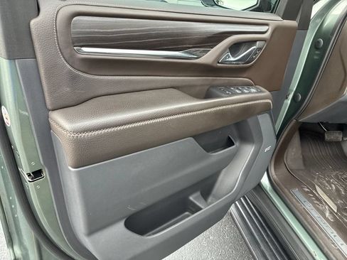 Used 2023 GMC Yukon Denali AWD/4WD image 11