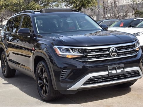 Used 2022 Volkswagen Atlas SE image 4
