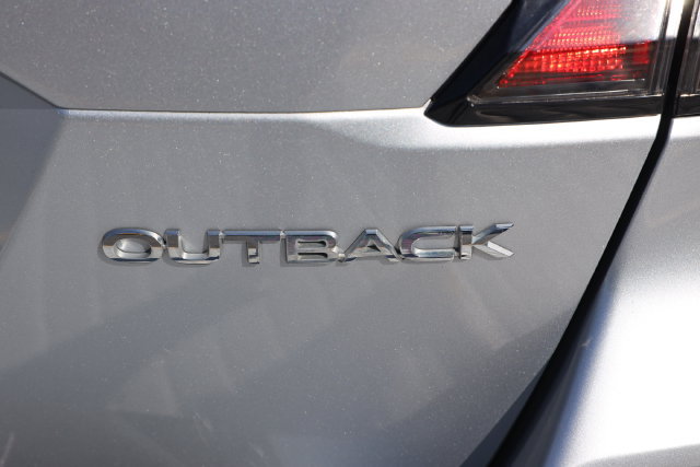 Used 2020 Subaru Outback Premium w/ Popular Package #1 AWD/4WD image 53