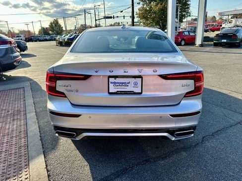 Used 2022 Volvo S60 B5 Inscription image 6