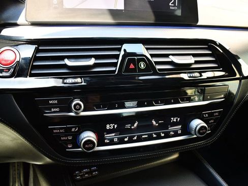 Used 2020 BMW M5 w/ Executive Package image 36