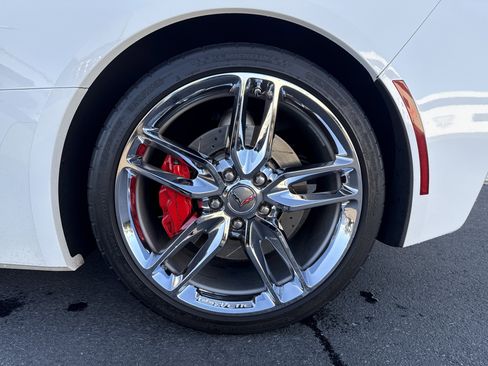 Used 2015 Chevrolet Corvette Stingray Coupe w/ 2LT Preferred Equipment Group image 3