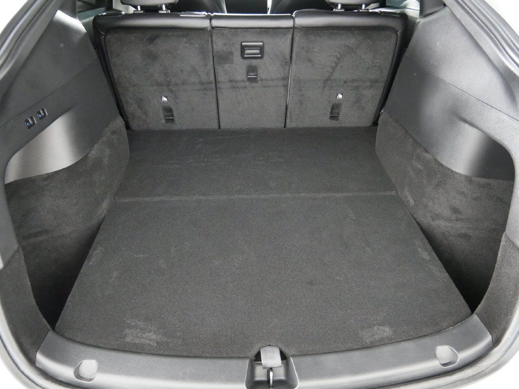 Used 2022 Tesla Model Y Performance AWD/4WD image 17